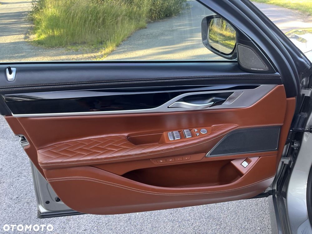 BMW Seria 7 750d xDrive sport - 15