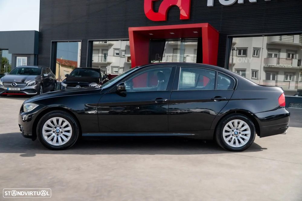 BMW 318 d Line Sport - 9