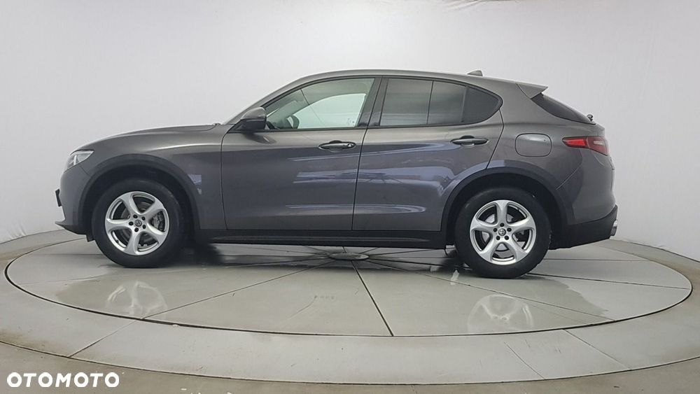 Alfa Romeo Stelvio - 4
