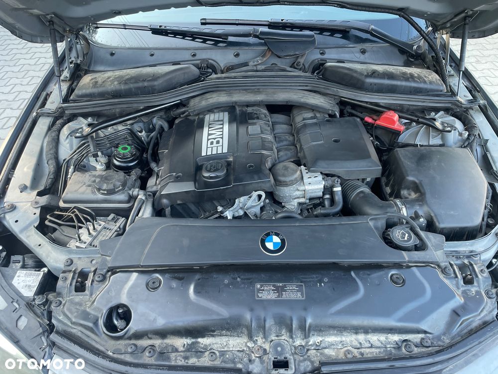 BMW Seria 5 520i - 13