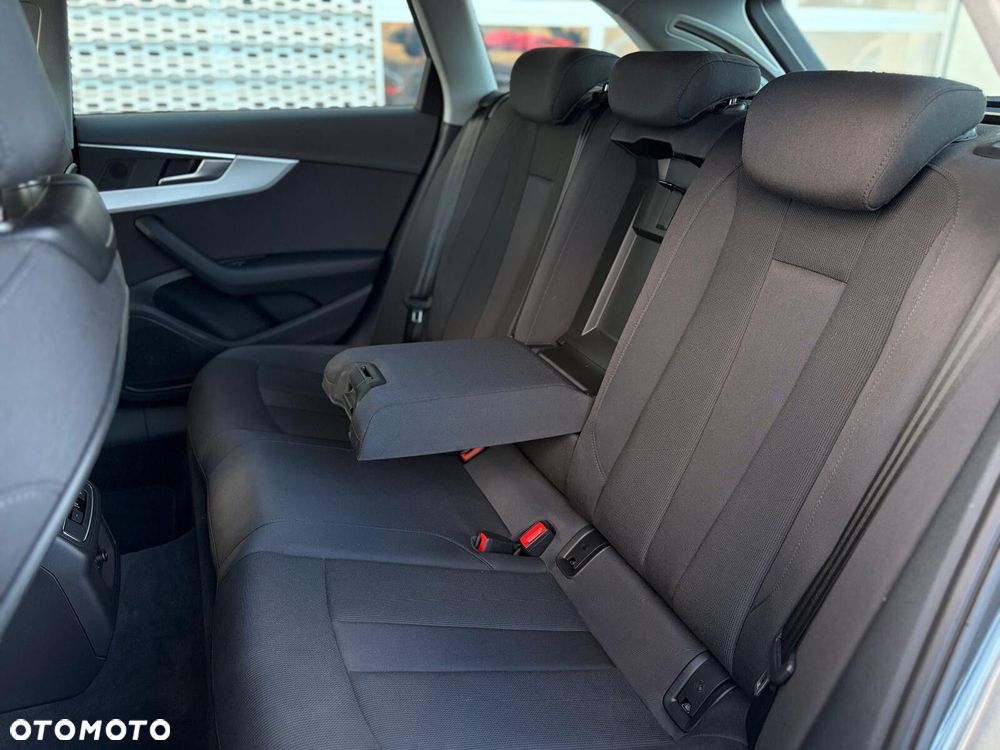 Audi A4 Avant 40 TFSI mHEV S Line S tronic - 20