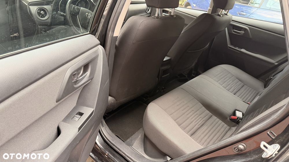 Toyota Auris - 8