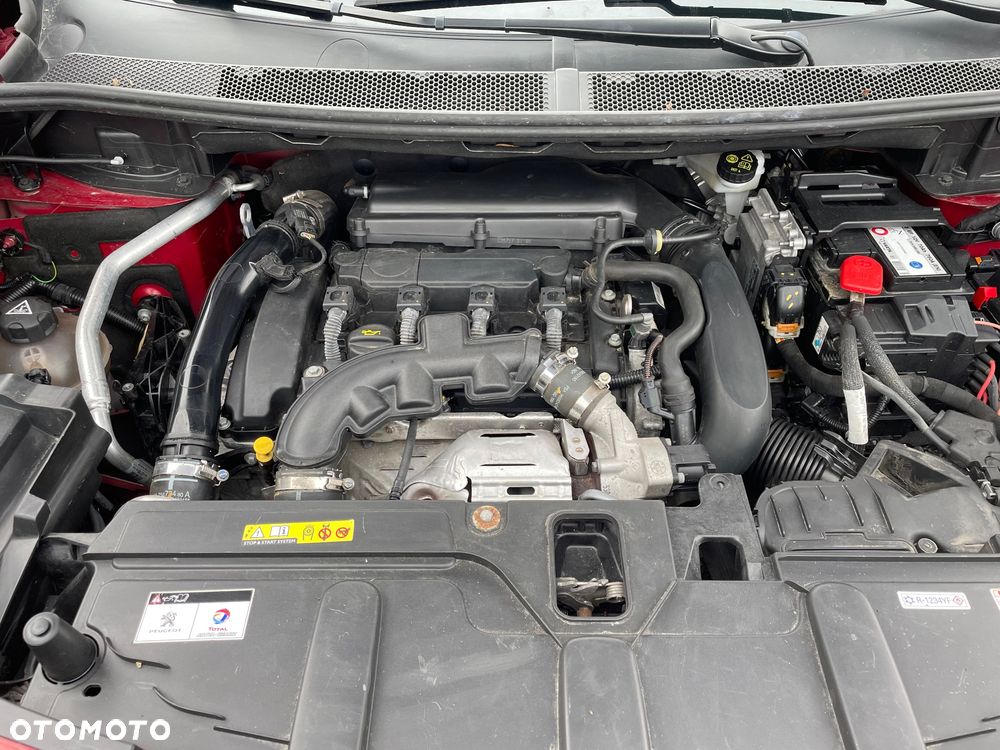 Peugeot 3008 THP 165 EAT6 Stop & Start Allure - 19