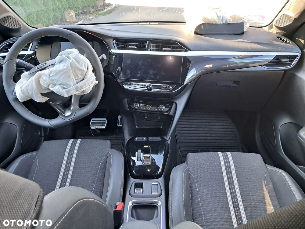 Opel Corsa 1.2 T GS S&S - 22