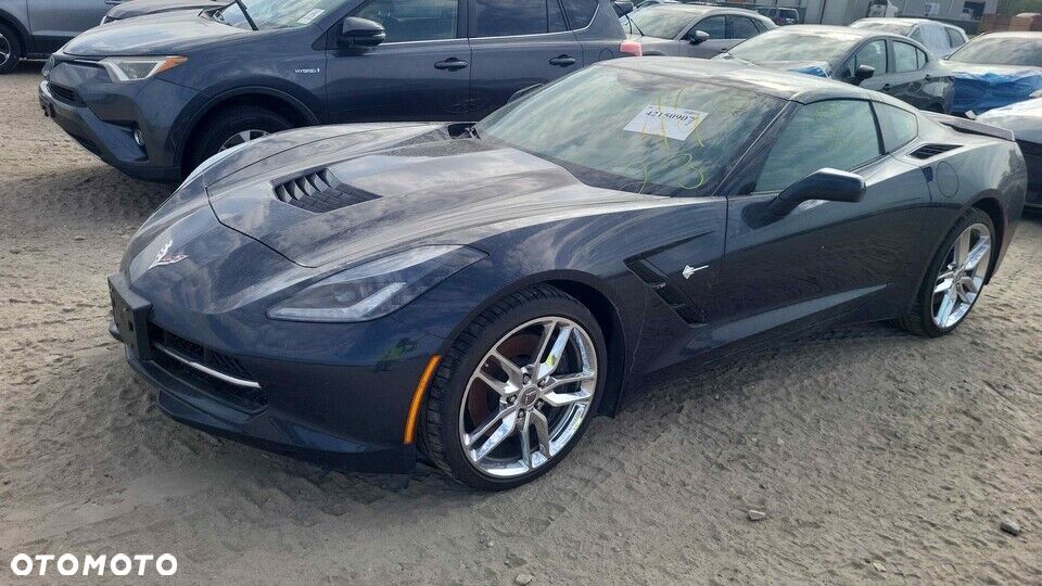 Chevrolet Corvette - 1