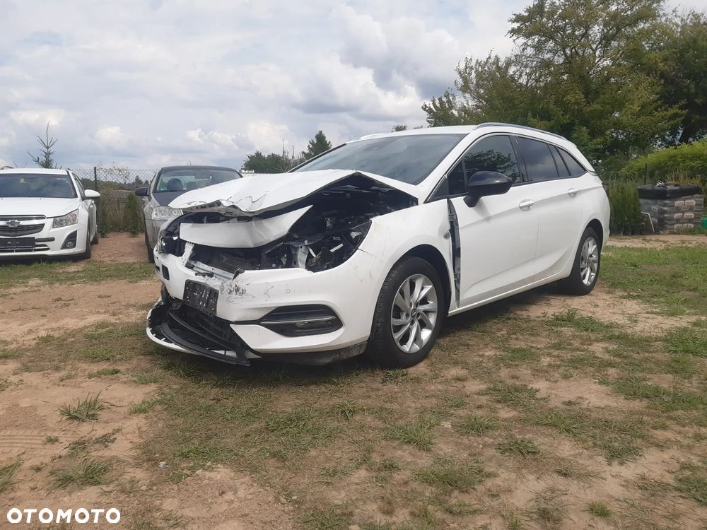 Opel Astra 1.2 Turbo Start/Stop Sports Tourer Elegance - 2