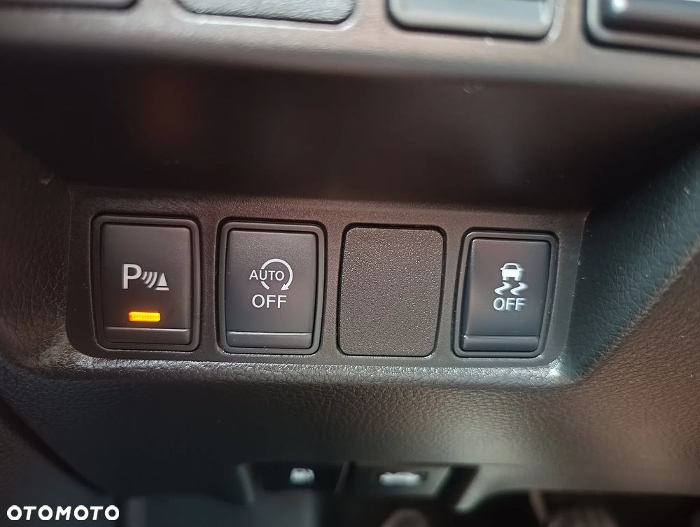 Nissan Qashqai 1.6 DCi 4x4 Acenta - 31