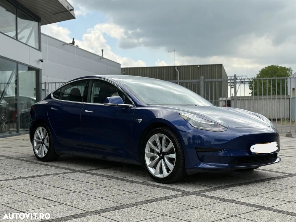 Tesla Model 3 Standard Reichweite Plus Hinterradantrieb - 5