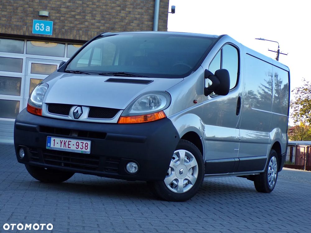 Renault TRAFIC - 1