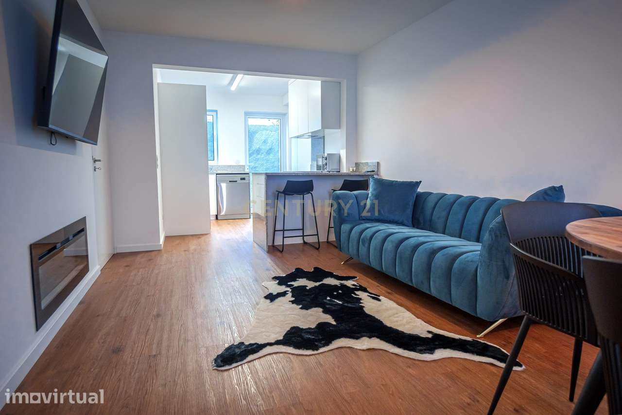 Moradia T2 Remodelada em Ponta Delgada – Rua Vila Nova - Grande imagem: 2/24