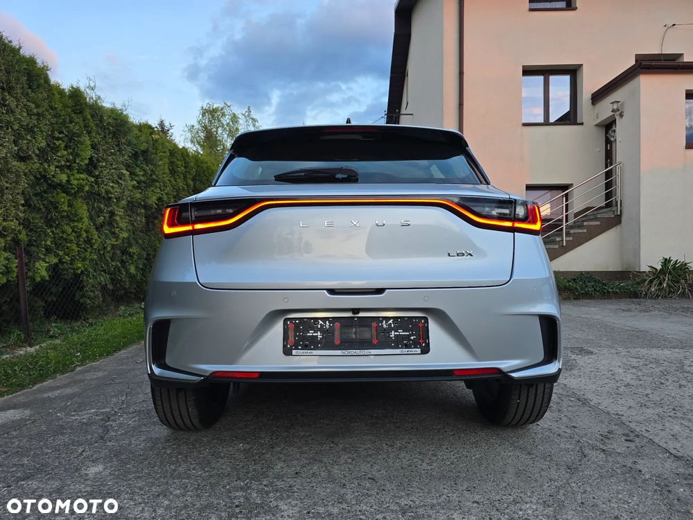 Lexus LBX FWD Original Edition - 2