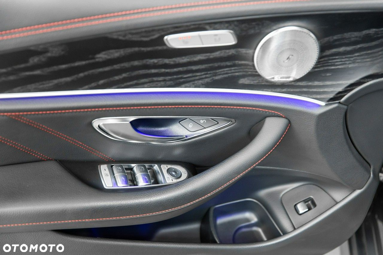Mercedes-Benz Klasa E - 31
