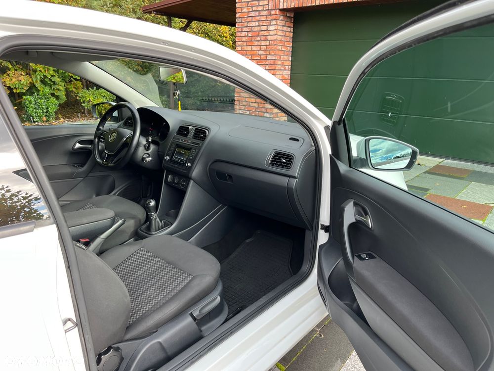 Volkswagen Polo 1.4 TDI Comfortline - 11