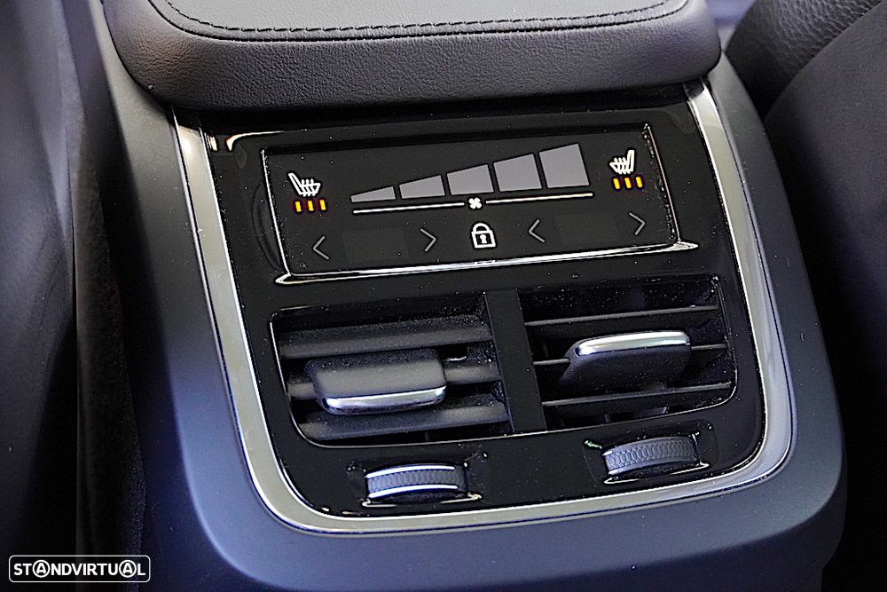 Volvo XC 90 2.0 T8 PHEV Plus Dark AWD - 33