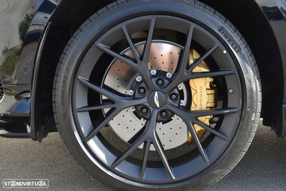 Aston Martin DBX 707 - 21