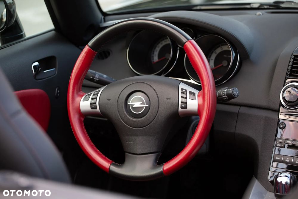Opel GT 2.0 Turbo - 12