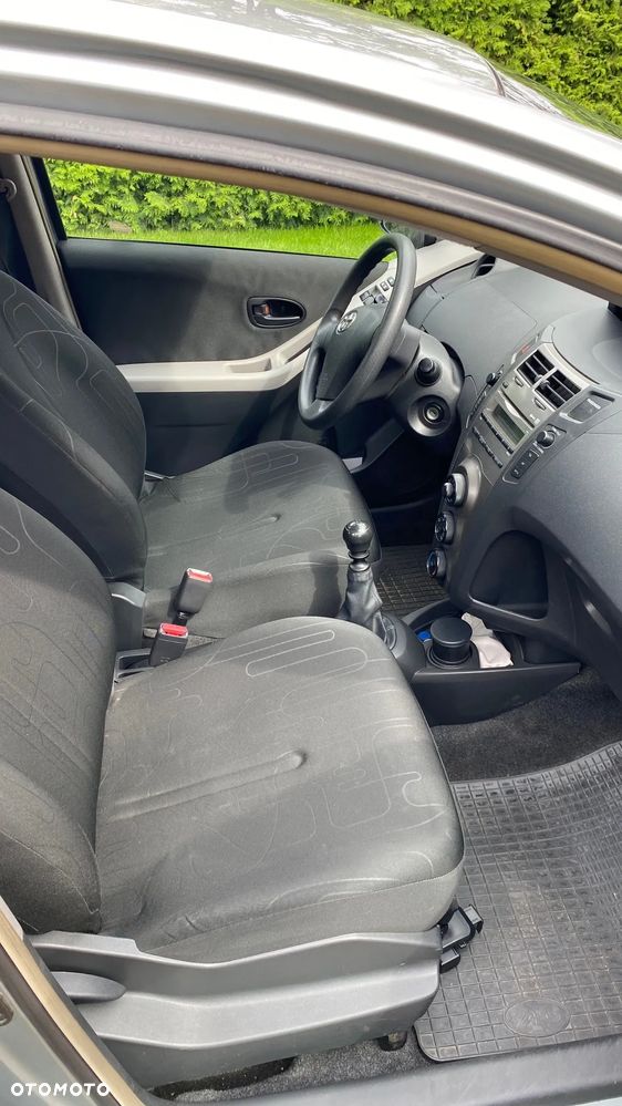 Toyota Yaris 1.33 Luna - 12