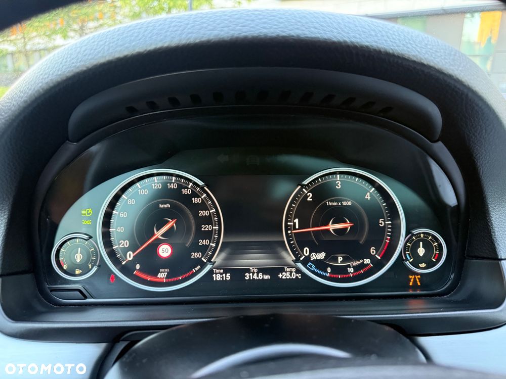 BMW Seria 5 525d Touring Modern Line - 31