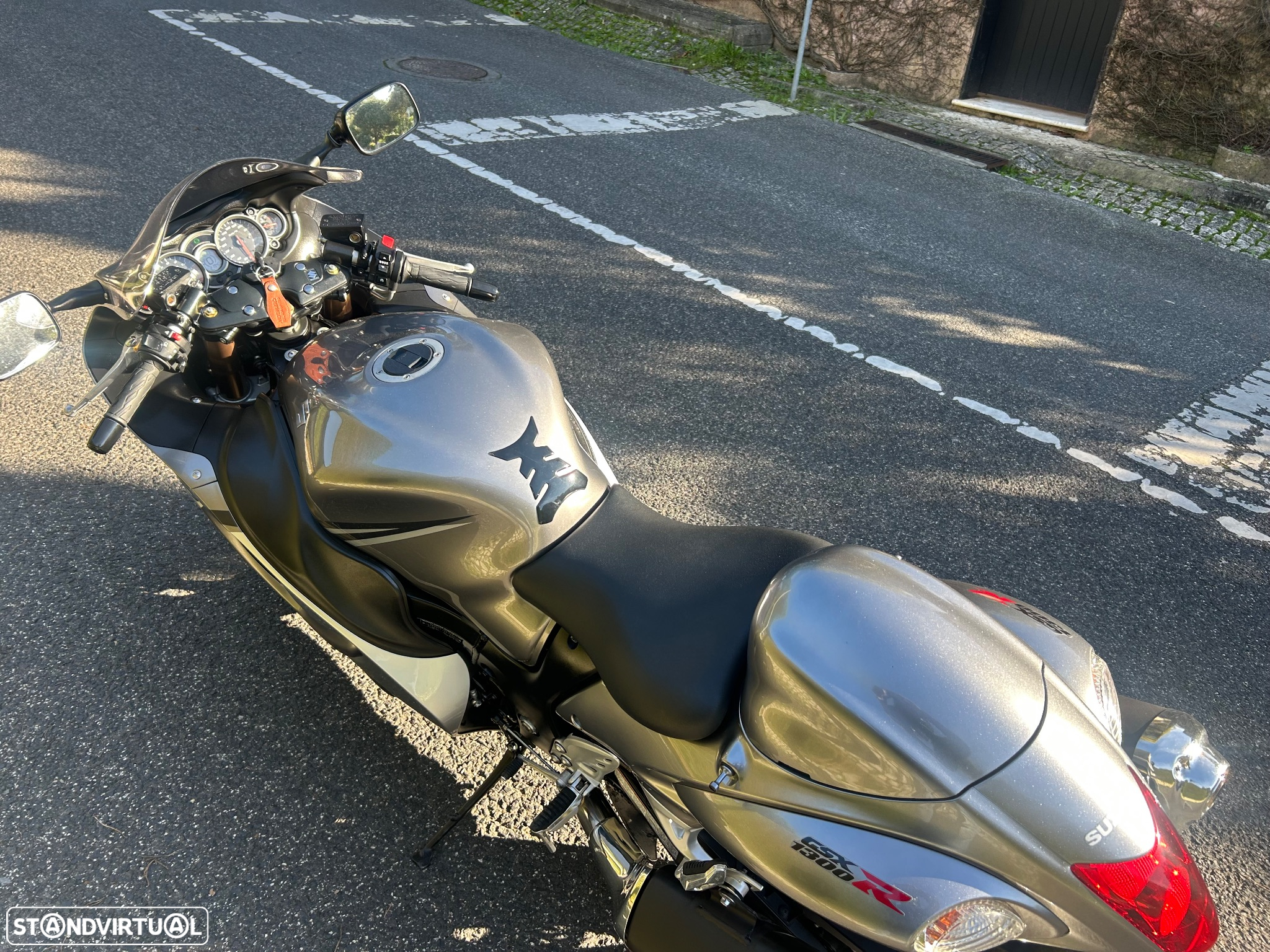Suzuki GSX-R 1300 Hayabusa - 21