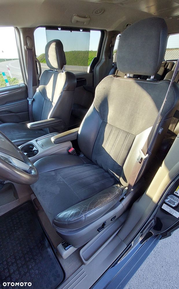 Lancia Voyager 3.6 Platinum - 7