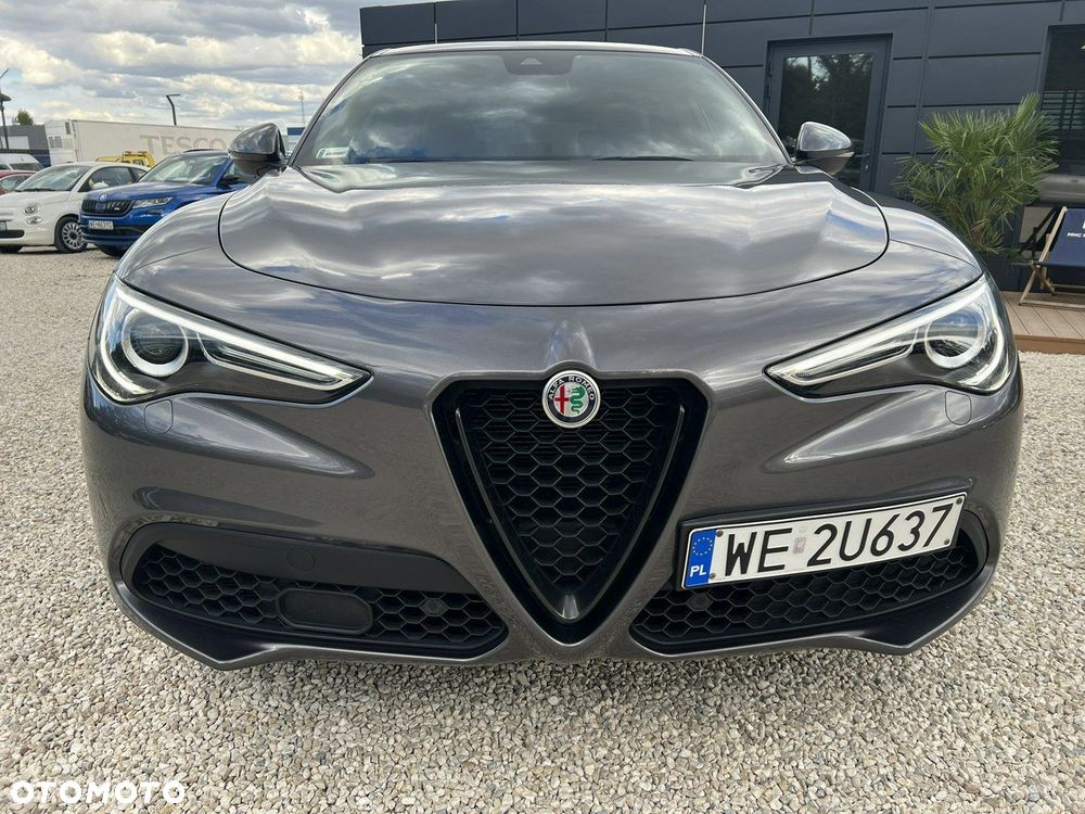 Alfa Romeo Stelvio - 23