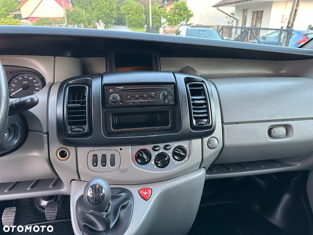 Renault Trafic - 8