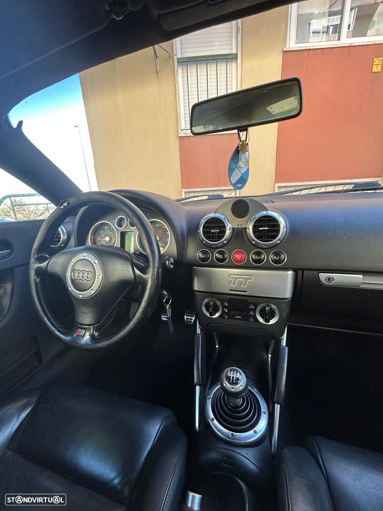 Audi TT Coupé 1.8 T - 22