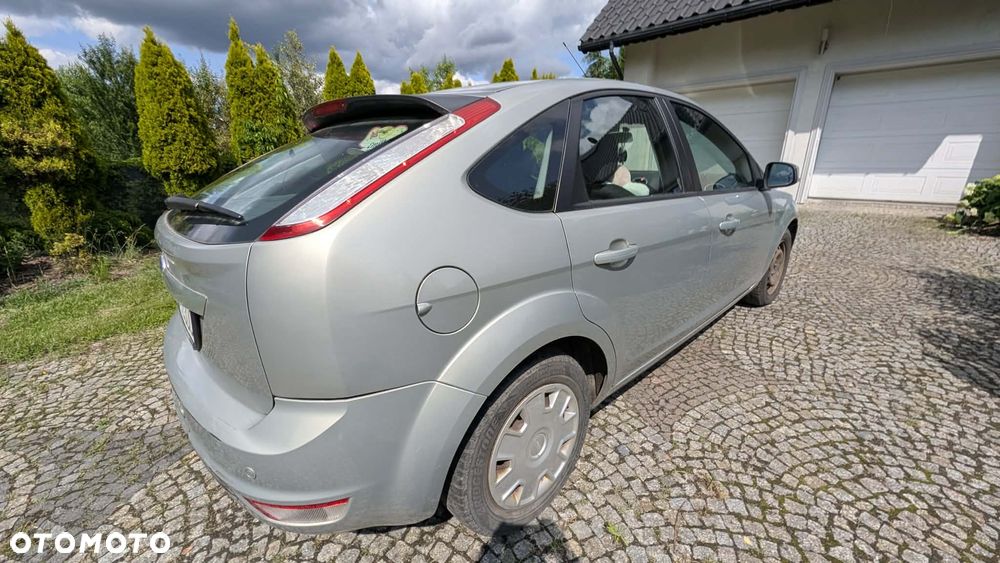 Ford Focus 1.8 FF Trend - 8