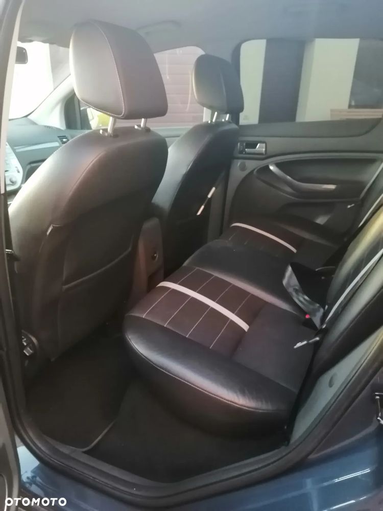 Ford Kuga 2.0 TDCi 4WD Titanium - 17