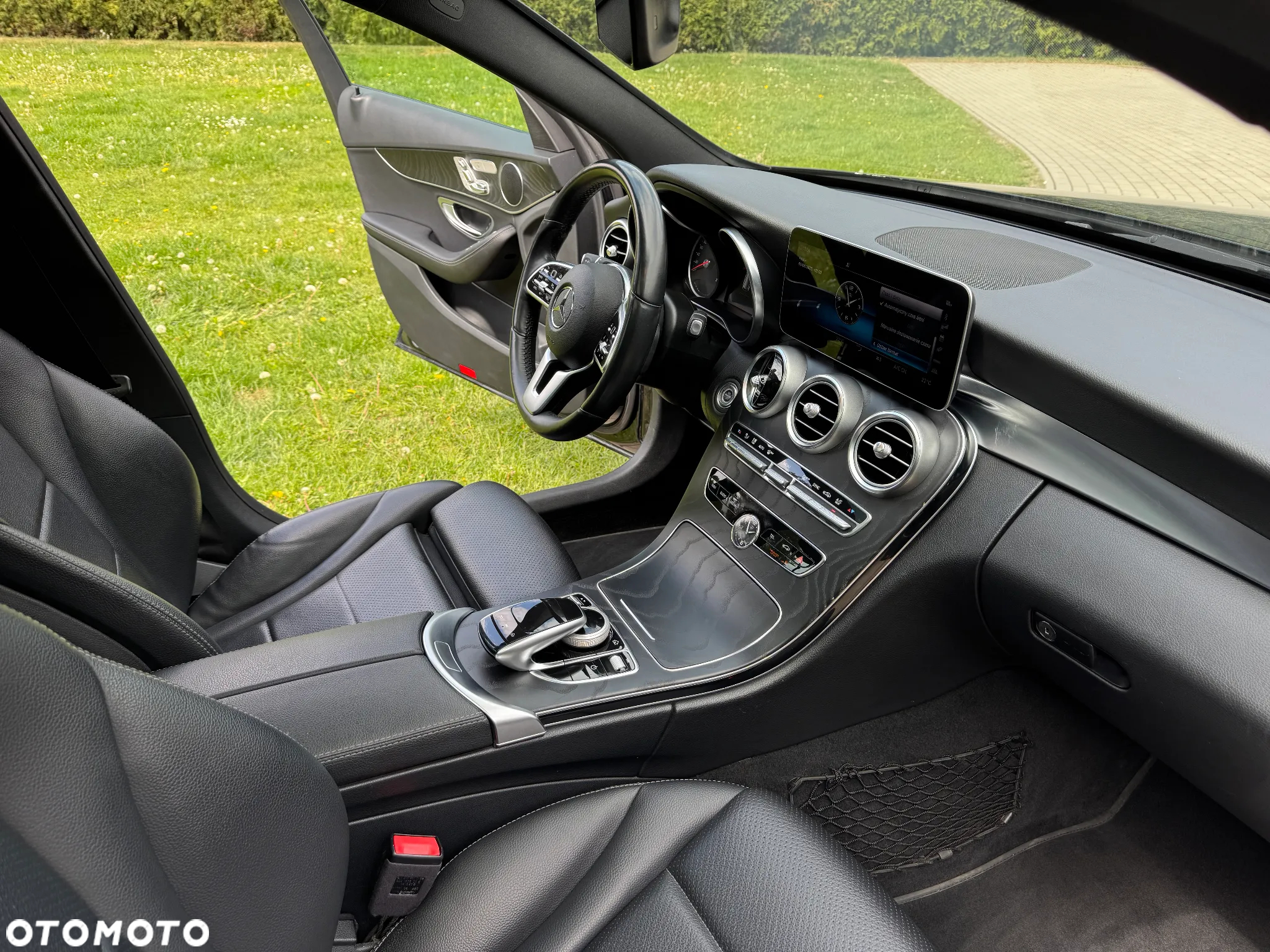 Mercedes-Benz Klasa C 300 4Matic T 9G-TRONIC - 18