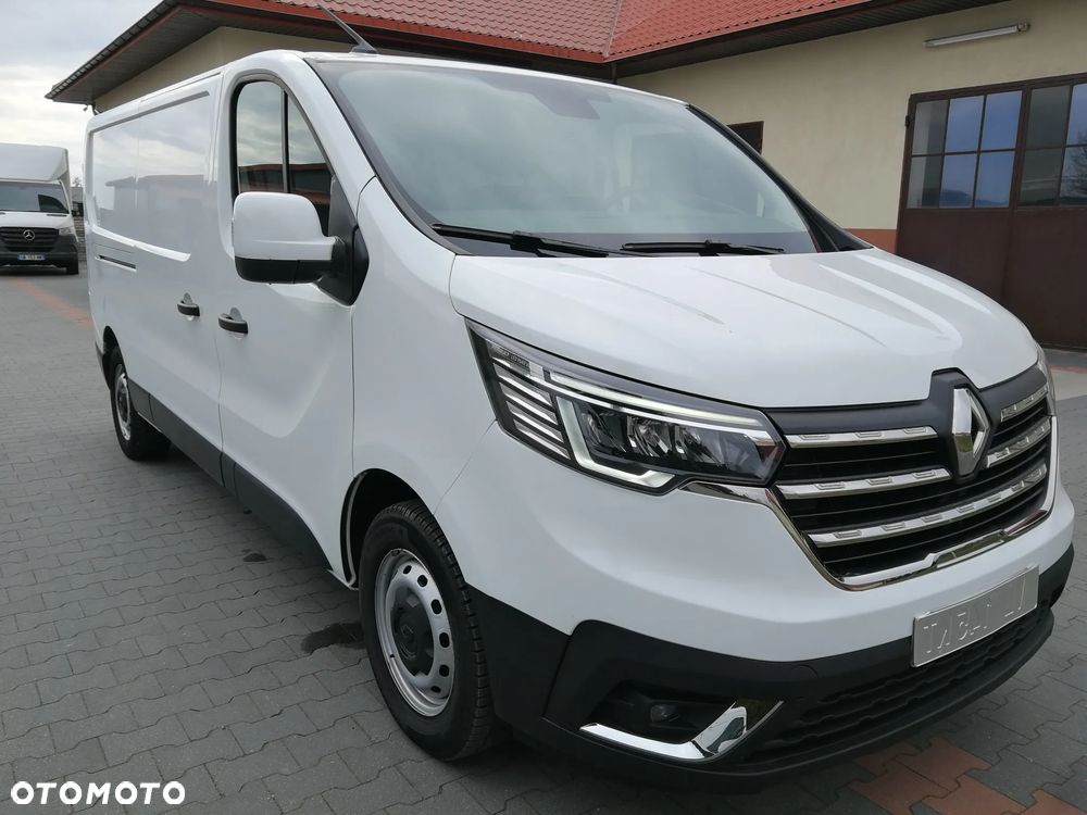 Renault Trafic - 2