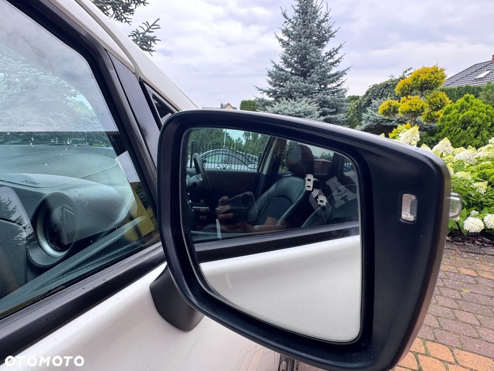 Nissan Note 1.2 DIG-S Tekna EU6 - 13