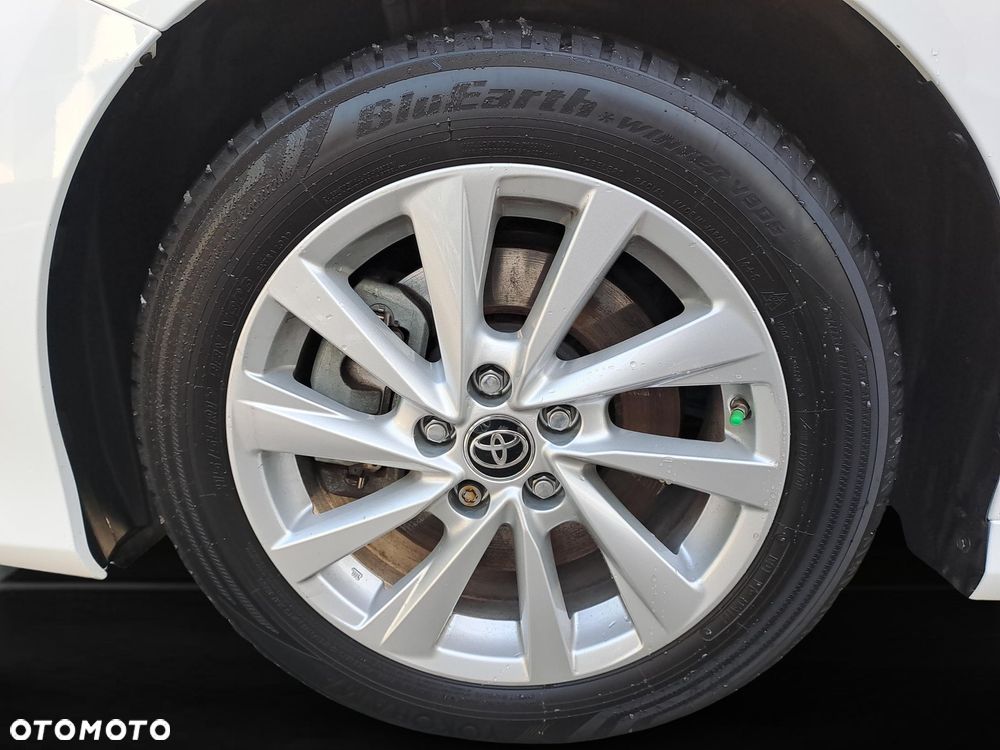 Toyota Camry 2.5 Hybrid Comfort CVT - 26