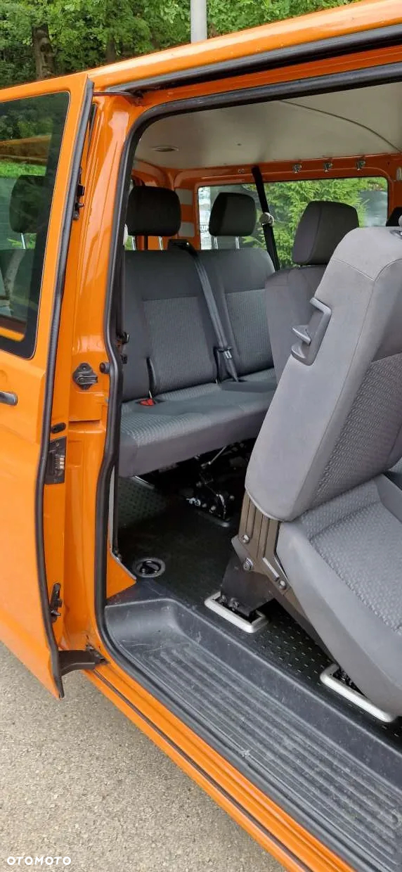 Volkswagen Transporter T5 TDI L2H1 4Motion - 19