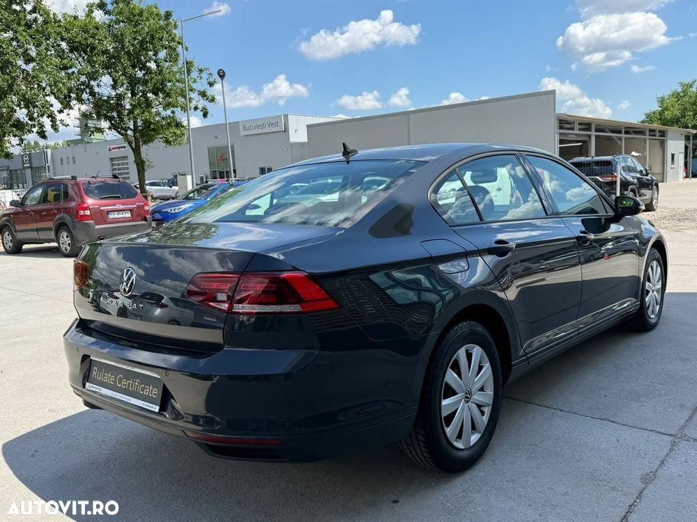 Volkswagen Passat - 9