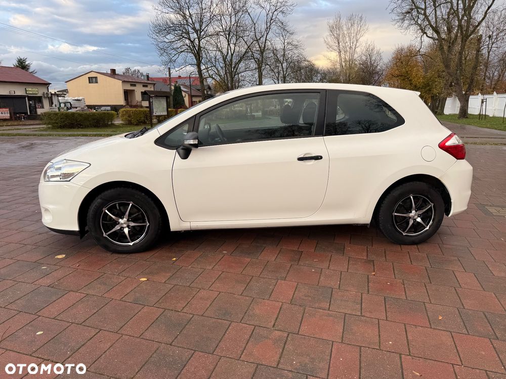 Toyota Auris 1.4 D-4D Edition - 29