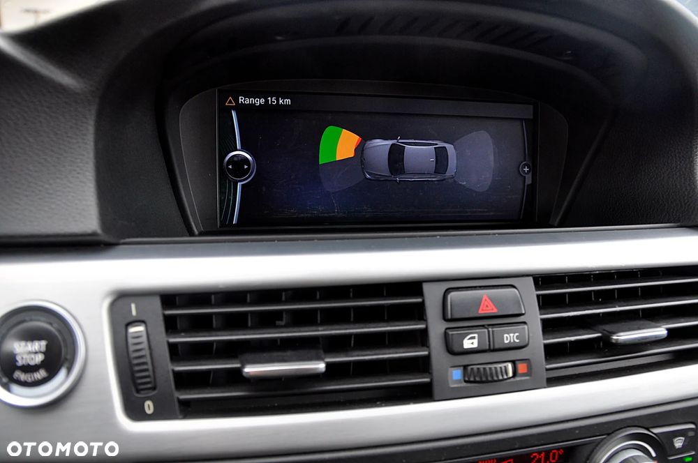 BMW Seria 3 318i Edition Sport - 14