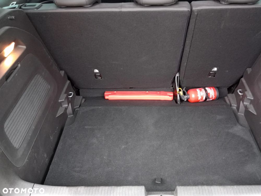 Opel Crossland X - 19