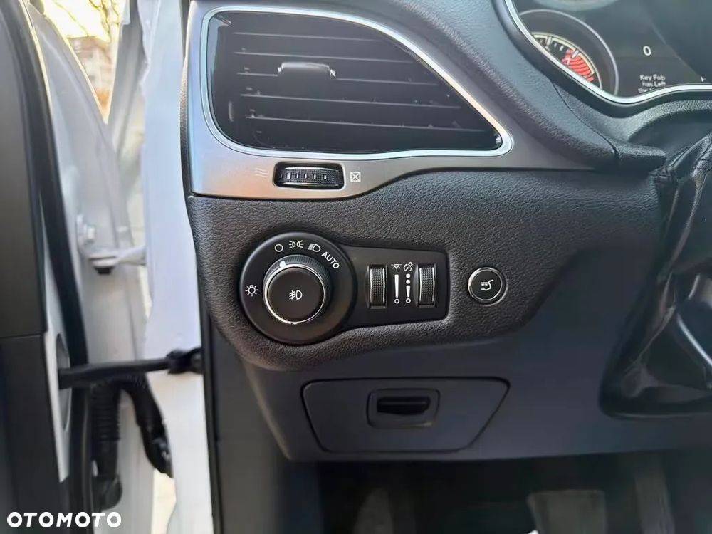 Jeep Cherokee 3.2 V6 Pentastar Active Drive I Automatik Limited - 20