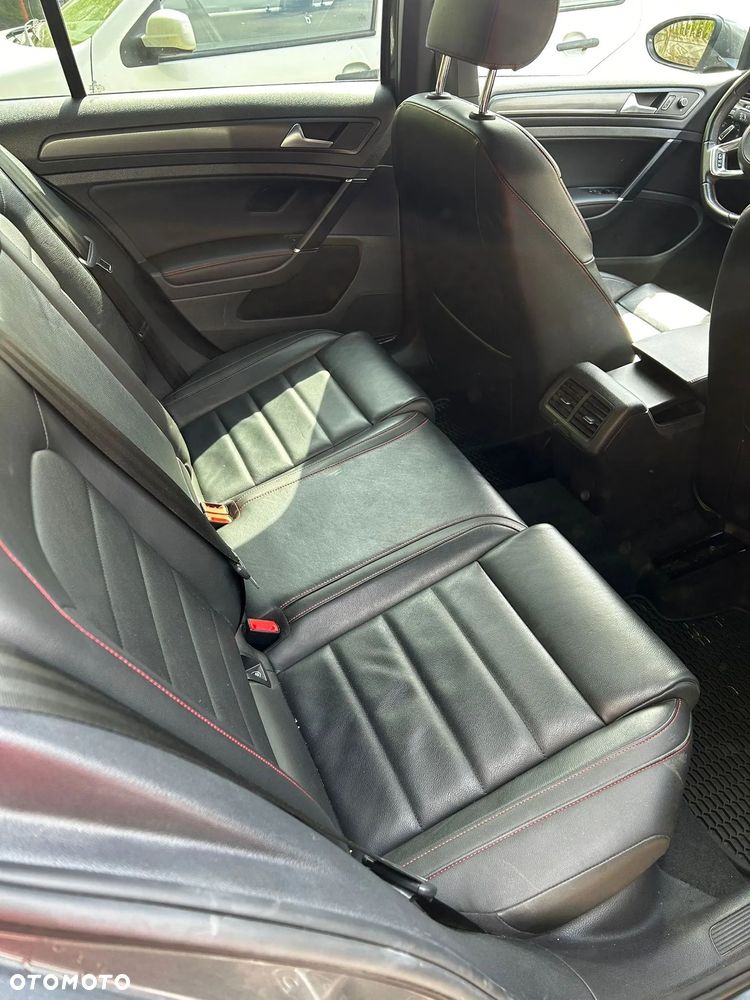 Volkswagen Golf 2.0 TSI GTI TCR DSG - 16