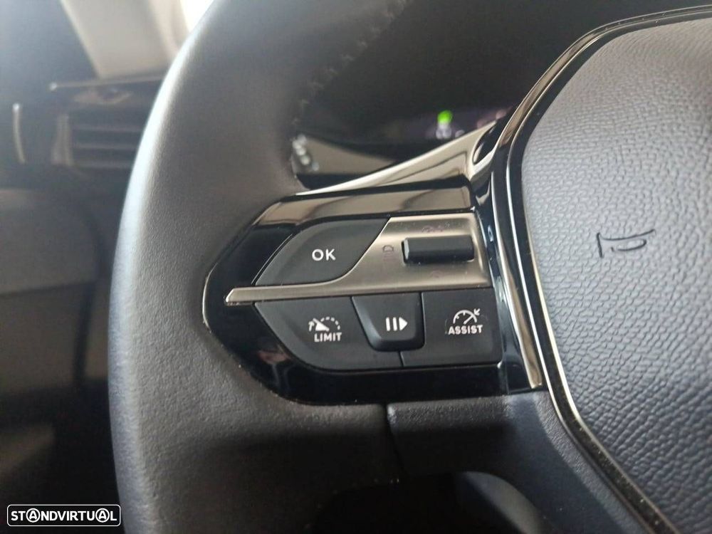 Peugeot 408 1.2 Hybrid Allure e-DCS6 - 15