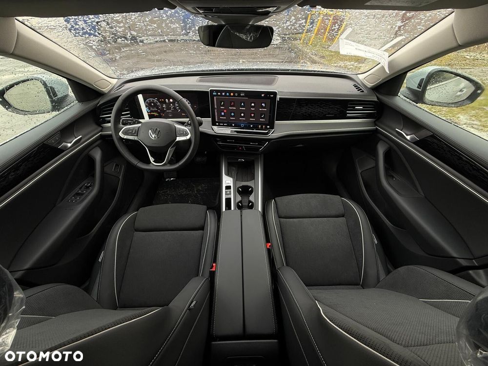 Volkswagen Passat - 13