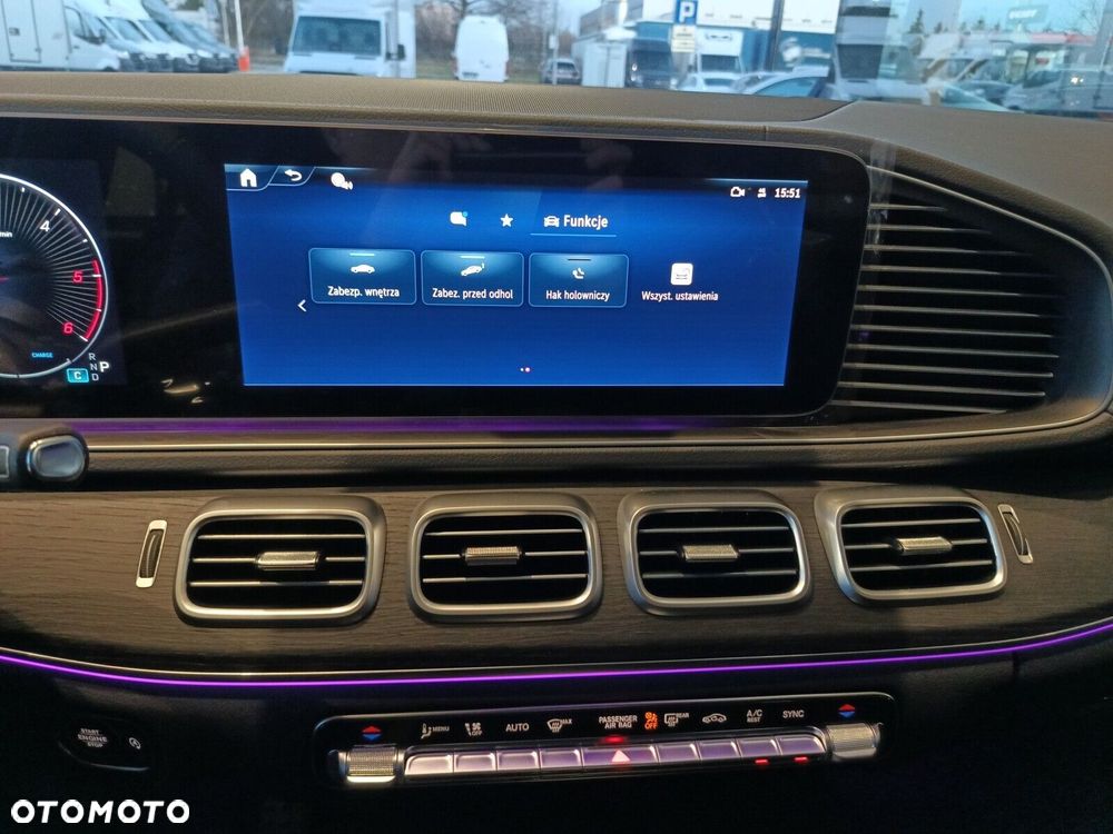 Mercedes-Benz GLE - 26