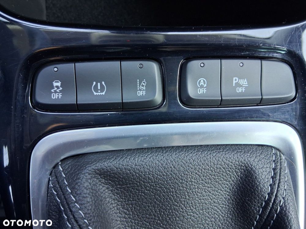 Opel Crossland X 1.2 T 120 Lat S&S - 15