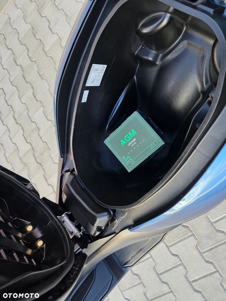 Yamaha NMAX - 7