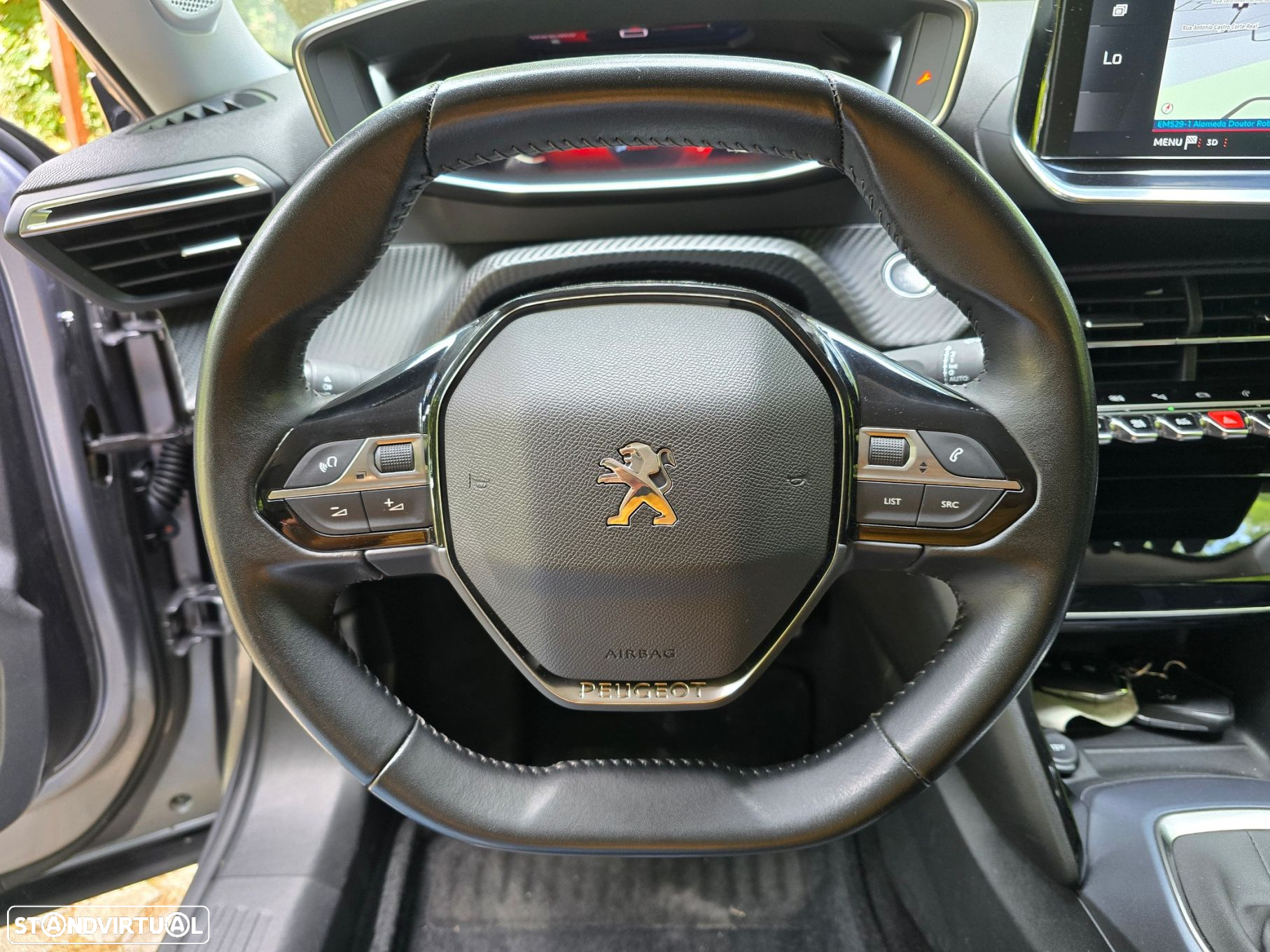 Peugeot 2008 1.2 PureTech Allure - 19