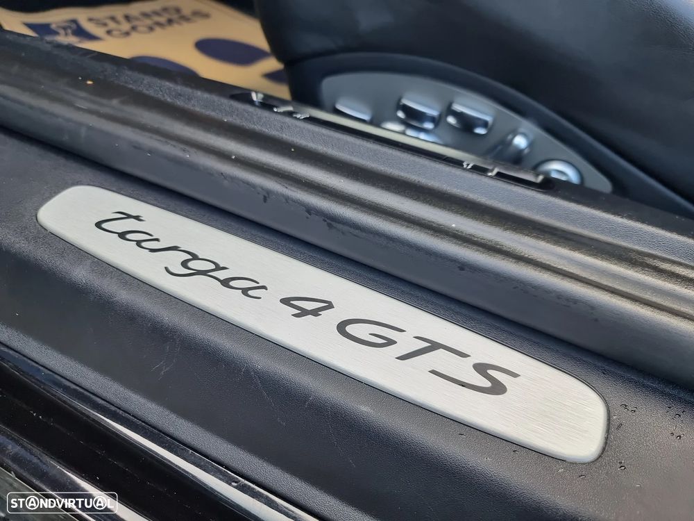 Porsche 911 (991) Targa 4 GTS PDK - 16