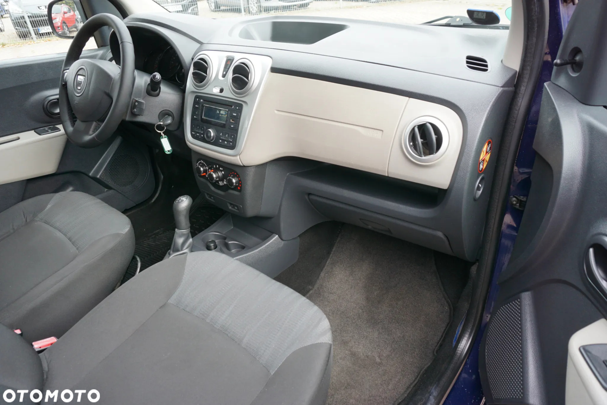 Dacia Lodgy 1.6 MPI 85 Ambiance - 16