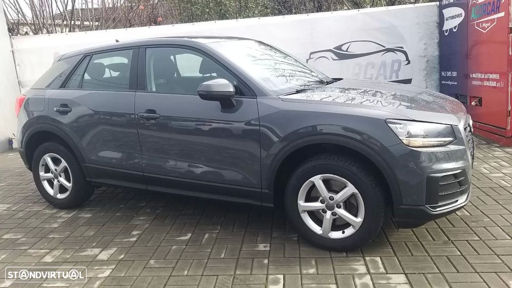 Audi Q2 1.6 TDI Design - 8