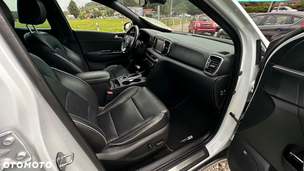 Kia Sportage 2,0 CRDI AWD GT Line - 11